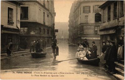 Old postcard Paris Inonde 71 La Place Maubert au Quartier Latin (561849)