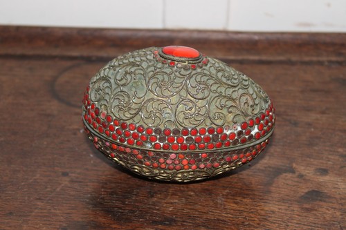Antique Tibetan Middle Eastern Coral Covered Spice Etrog Besamim Dresser Box - Picture 8 of 23