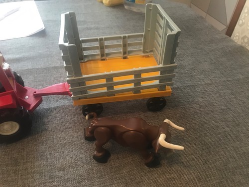FISHER PRICE HUSKY HELPER FARM TRACTOR, TRAILER, BULL & FARMER - Picture 3 of 8