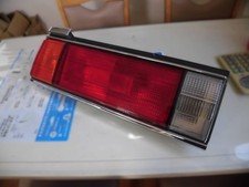 Feu arrière Nissan CEDRIC