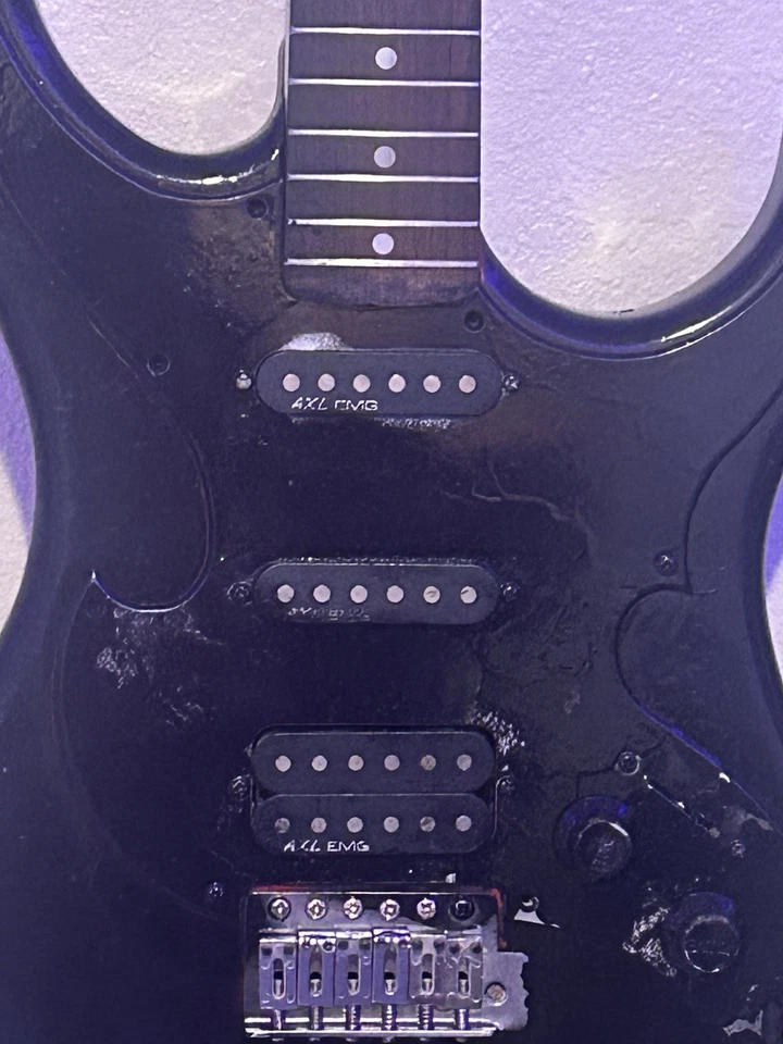 Axl Gutair - Image 2 of 3