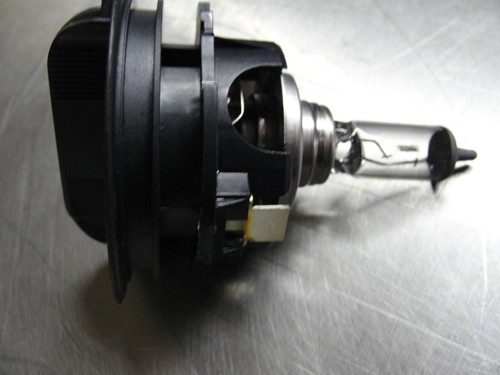 VW Touran 1T1 / 1T2 Lampenfassung für Hauptscheinwerfer 1300636277