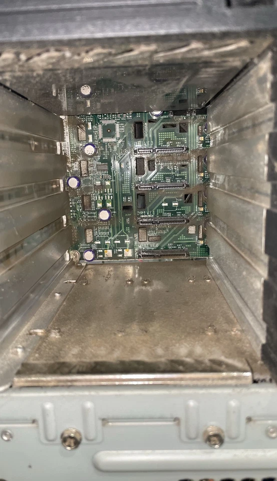 Intel SC5250-E Server Tower System Unit No Hard Drive For Parts/Repair - Image 2 of 4