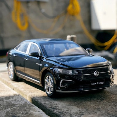 1:24 Volkswagen Passat 2023 Alloy Diecast Car Model Sound Light Kids Toys Gifts