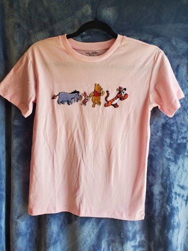 Unisex Winnie The Pooh Embroidered Front With Friends Short-Sleeve Shirt Size XL