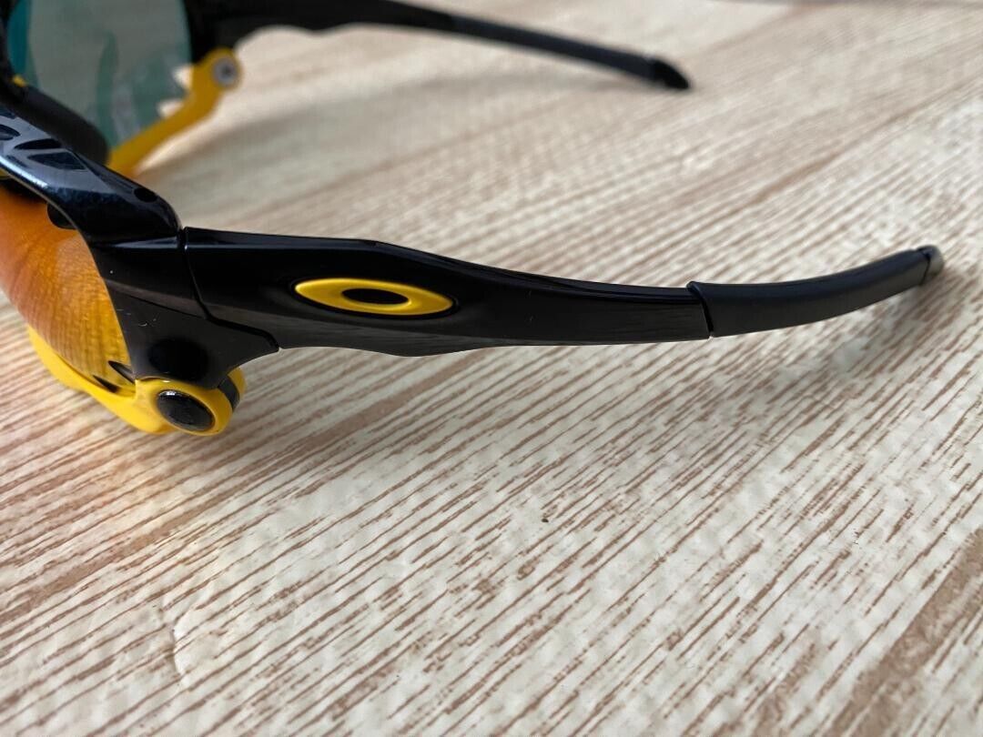 Oakley Jawbone Livestrong Model - Replacement Arms & Genuine Oakley Jawbone Livestrong Model - Replacement Arms & Genuine