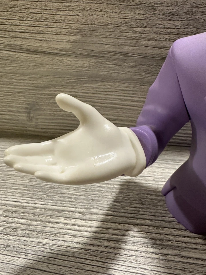 Diamond Select Toys Batman La Serie Animada: El Guasón Vinilo Busto Banco Estatua Foto 4 de 4