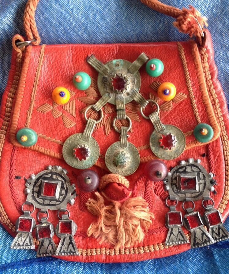 Vintage Moroccan Berber Bag Red Leather Jewelry Beads Coins  display picture 1