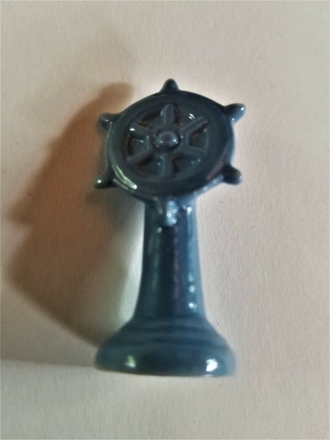 WADE ENGLAND RED ROSE TEA NAUTICAL WONDERLAND SHIPS WHEEL #3 PORCELAIN FIGURINE | eBay