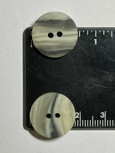 Faux Horn Button Cream/Grey/White Marbled Matte Poly 15mm 18mm 23mm 2hole - Picture 9 of 11