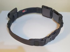 Bianchi Duty Belt Large 40-46, 1 Cuff Case, 8 Keepers, 2 - .9-.40mm Mag Cases