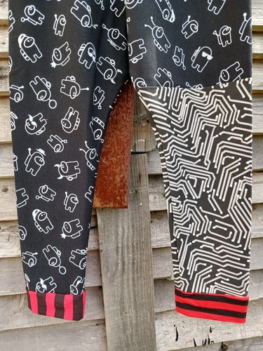 They Are Among Us Skinny Trousers Age 5 - 6 Kids Alternative Handmade Leggings - Picture 5 of 9