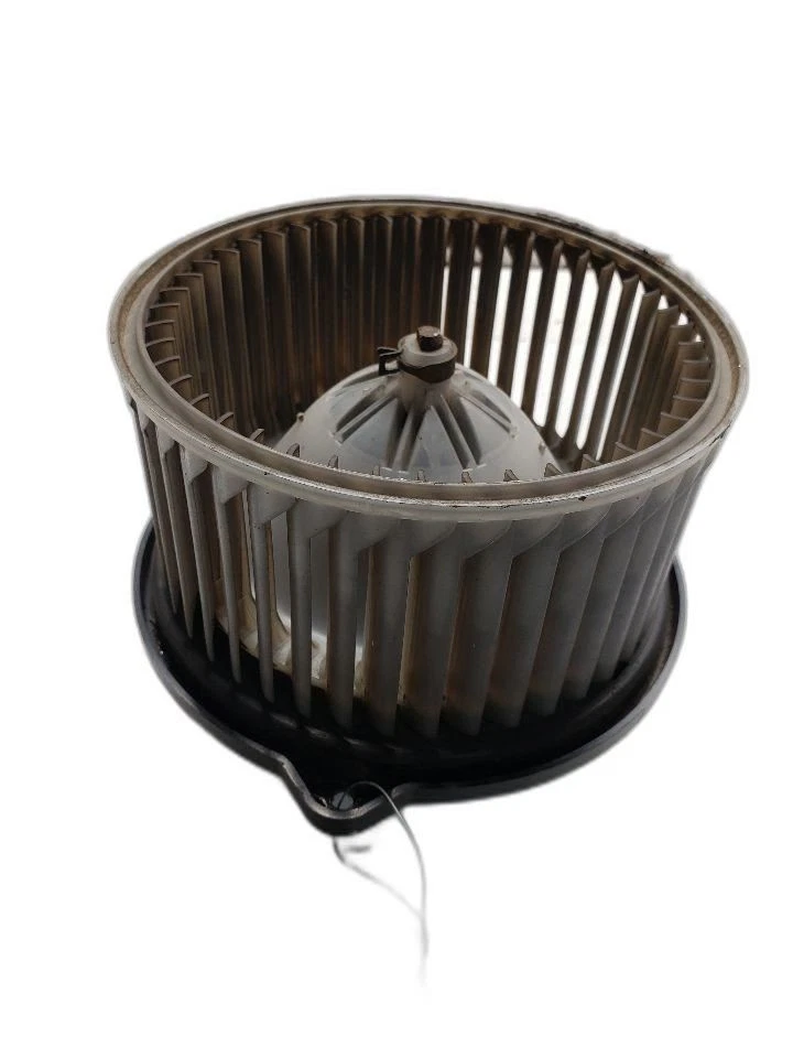 Motor soplador sin filtro de aire compatible con 99-01 LEXUS ES300 1317641 Foto 2 de 4