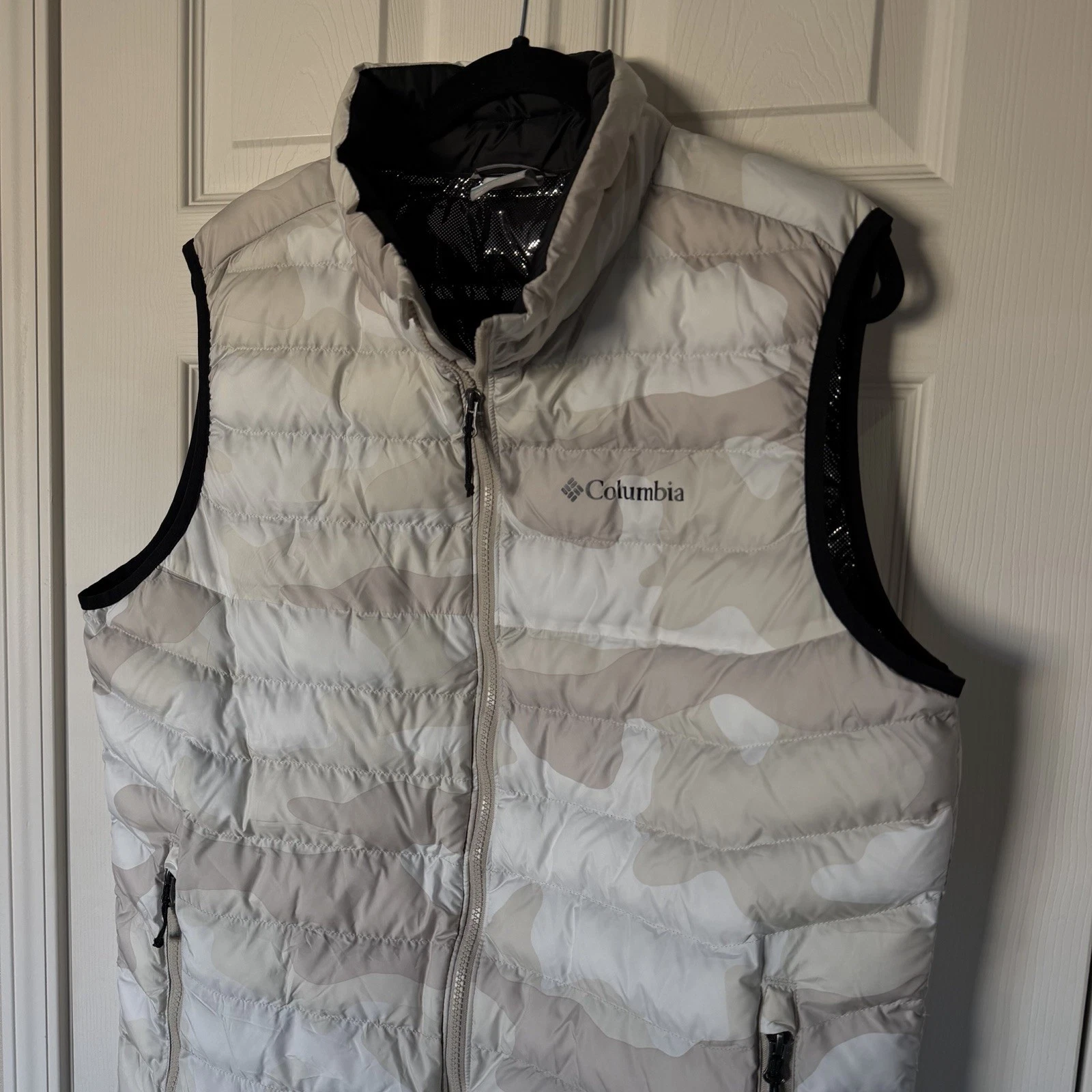 Columbia Omni-Heat Men's L /Large Camo Insulated Puffer Vest Powder Lite II Vest - product detail image 3