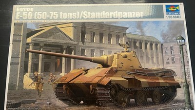 Trumpeter German E-50 (50-75 tons)/Standardpanzer 1/35