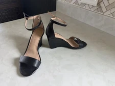 Kelly & Katie Himesta Black Wedge Heel Ankle Strap Sandal Shoe Pump - 6 NEW