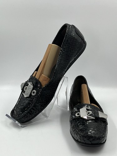 Stuart Weitzman Alligator Print Patent Leather Loafers Black Side Buckle Size 7M - Picture 2 of 15