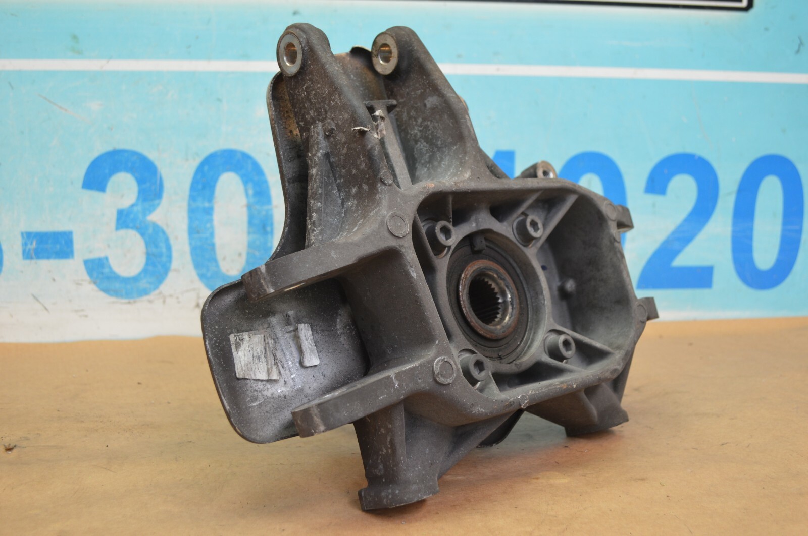 2009 ASTON MARTIN VANTAGE V8 REAR LEFT DRIVER SIDE SPINDLE KNUCKLE HUB BEARING
