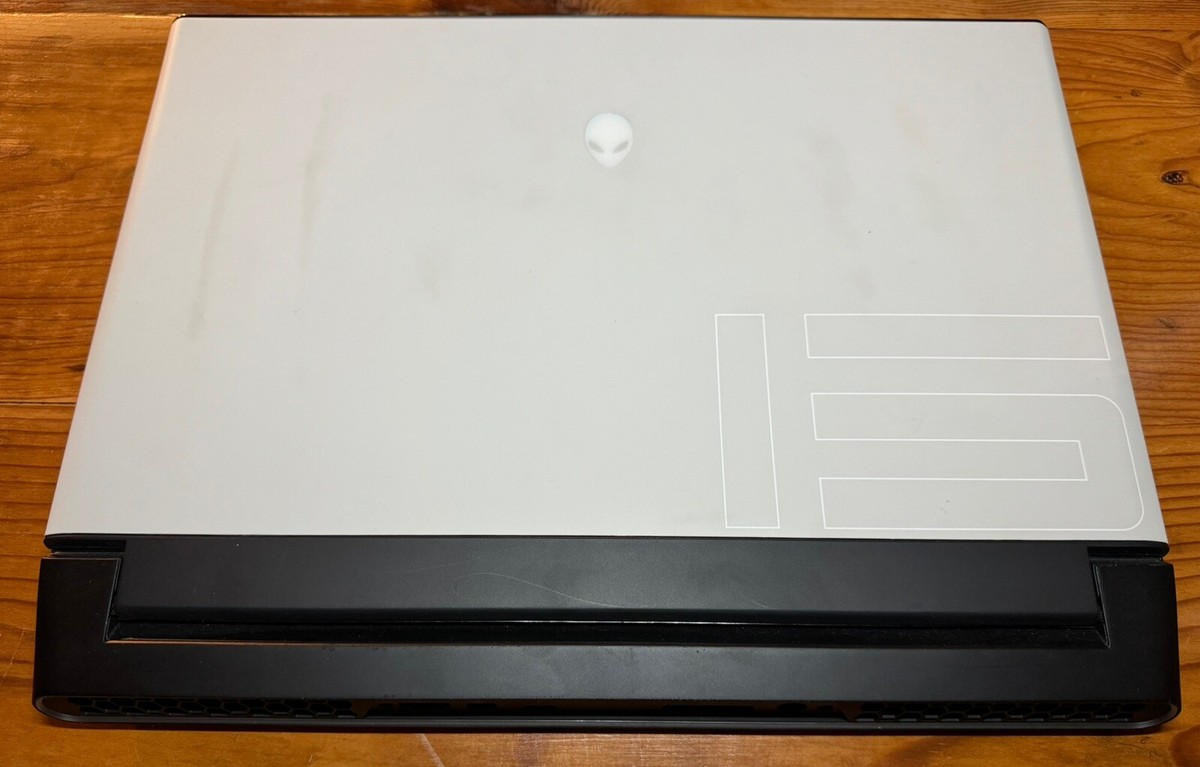 Alienware - M15 15.6