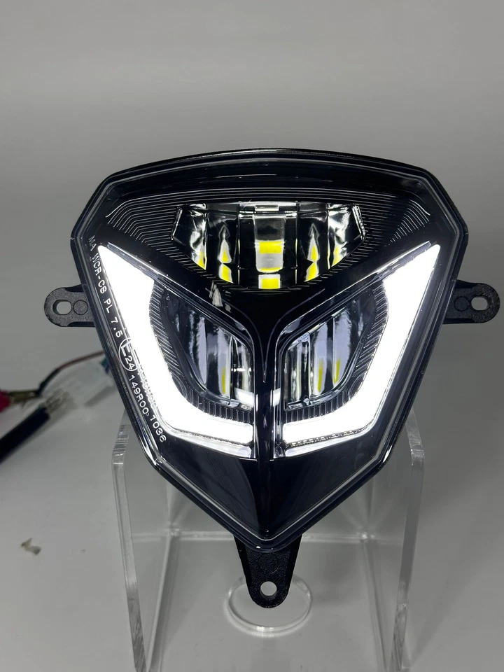 FARO LED HOMOLOGADO E24 DRL HIGH LOW BEAM PARA BETA RR 125 250 300 2T 4T Foto 2 de 4