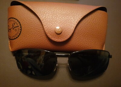 RAY BAN SUNGLASS BY LUXOTTICA + ETUI!