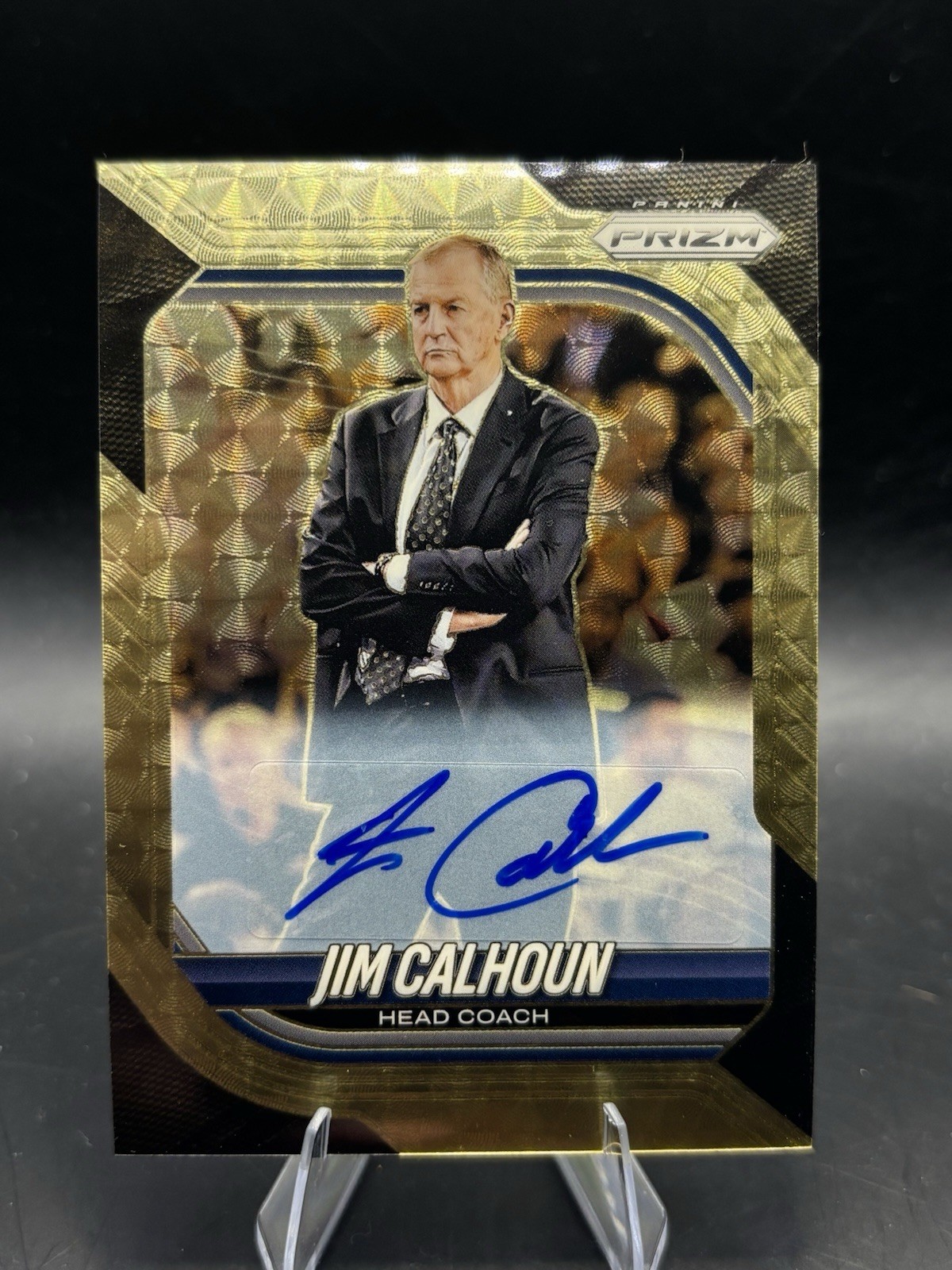 2025-26 Prizm Basketball Jim Calhoun GOLD Vinyl FOTL Auto #/5 view 1