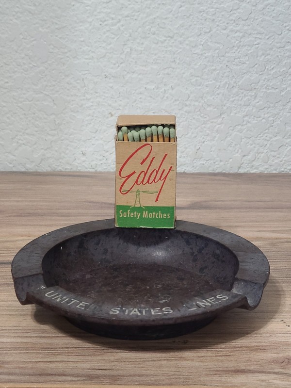 MATCH HOLDER adv.  UNITED  STATES  LINES    BAKELITE
