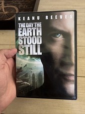 The Day the Earth Stood Still Two-Disc Widescreen Edition - DVD - Keanu Reeves