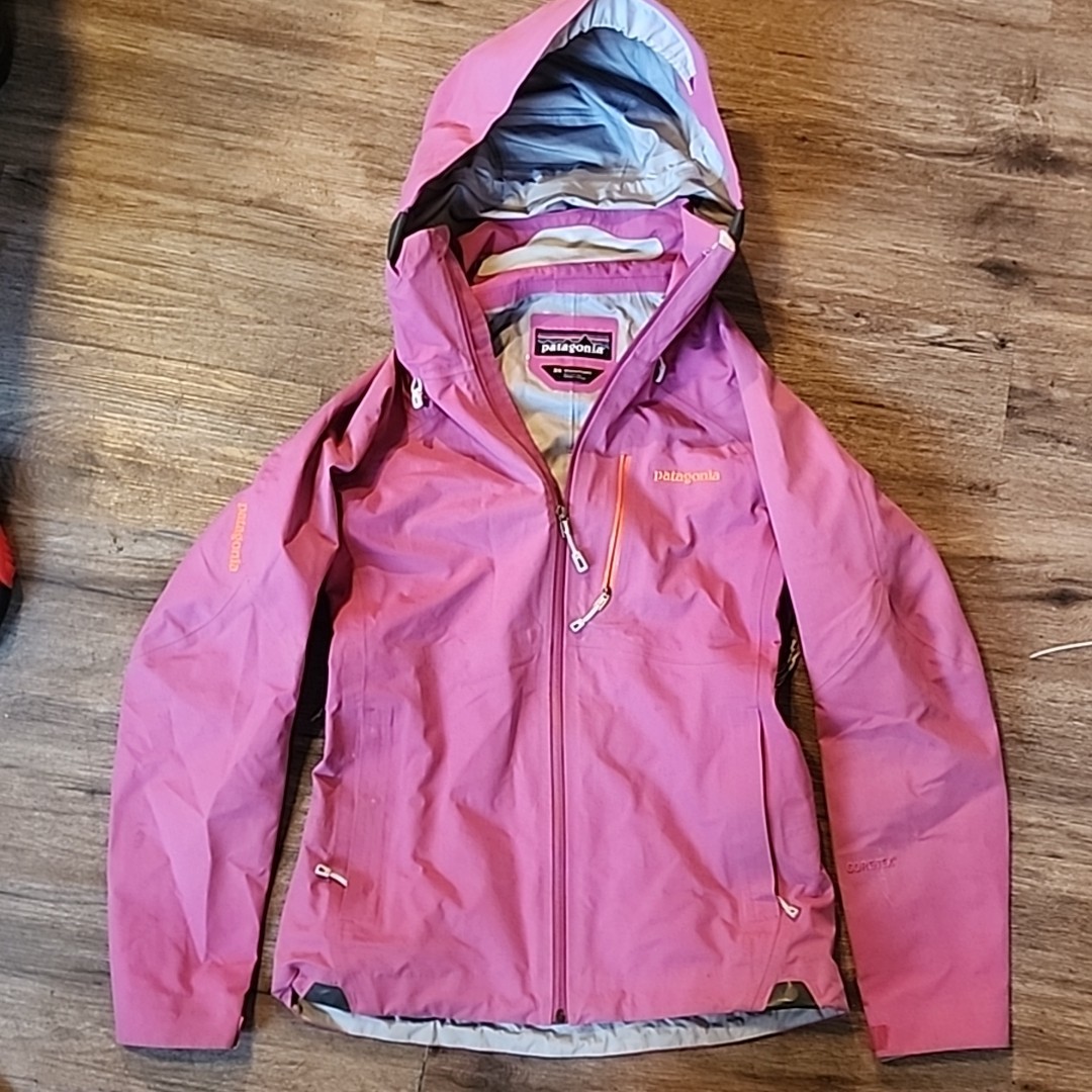 Patagonia Calcite Women