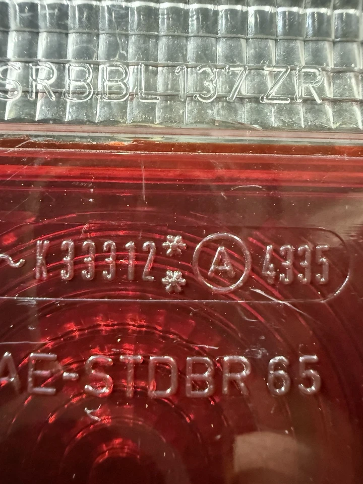 沃尔沃 144 164 轿车右尾灯 1275544(二手) — 第 4/4 张图片