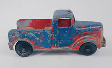 Vintage Tootsie Toy Metal Wrecker Tow Truck. Made in the USA.