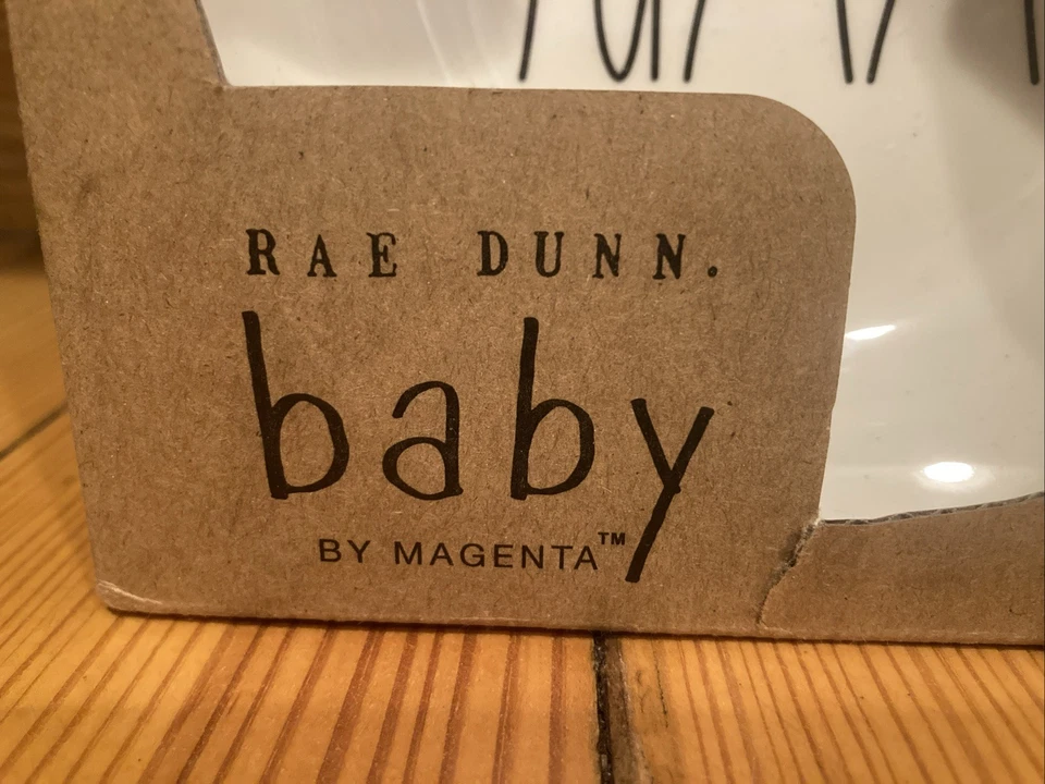 Juego de alimentación para bebé niño pequeño Rae Dunn By Magenta plato de melamina tazón taza tenedor cuchara Foto 2 de 4