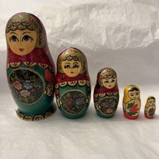 Russian Vintage Wooden Nesting Dolls 5-Piece Set Hand-Painted Matryoshka 5.5”