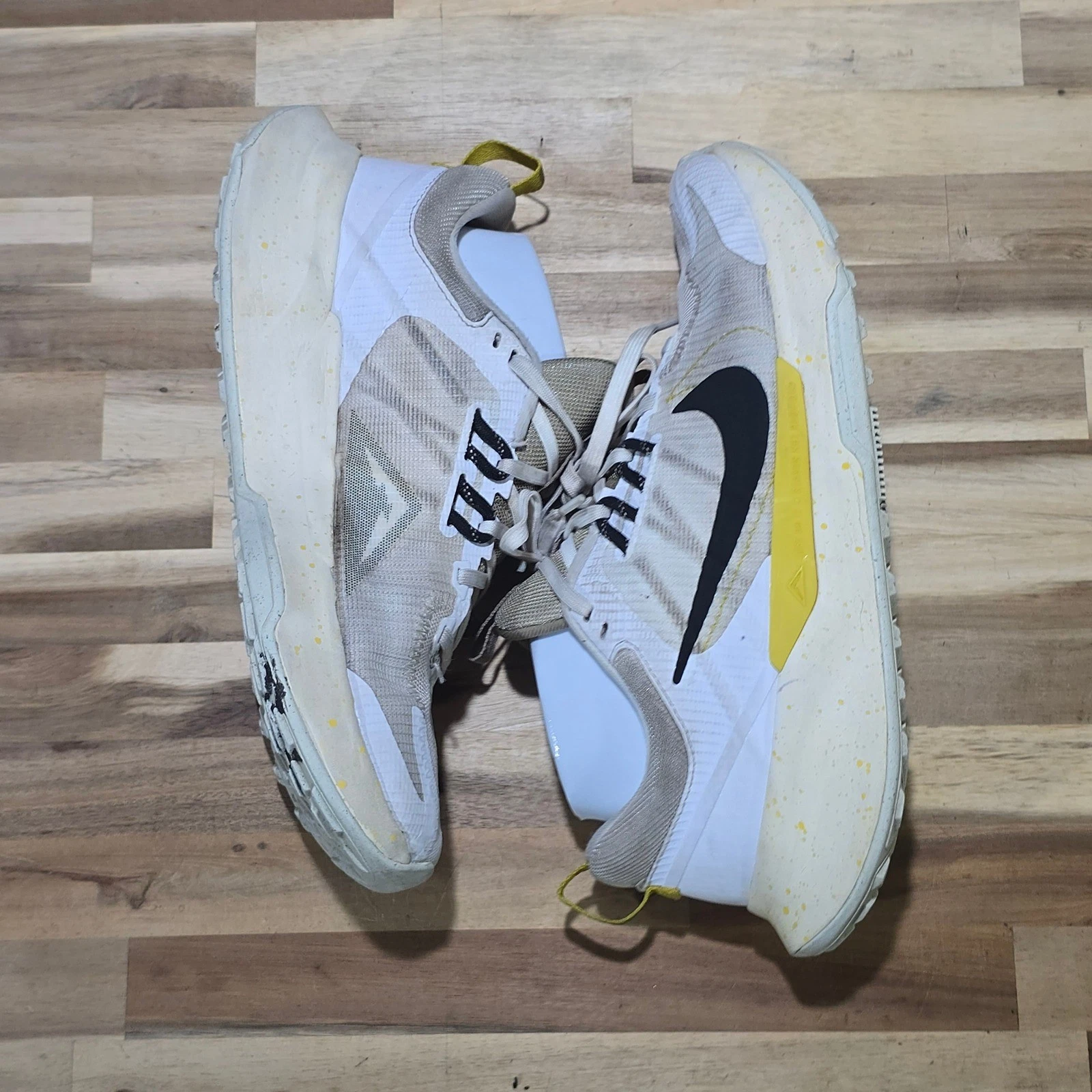 Nike Juniper Trail 2 White Vivid Sulfur DM0822-101 Men's Size 11.5