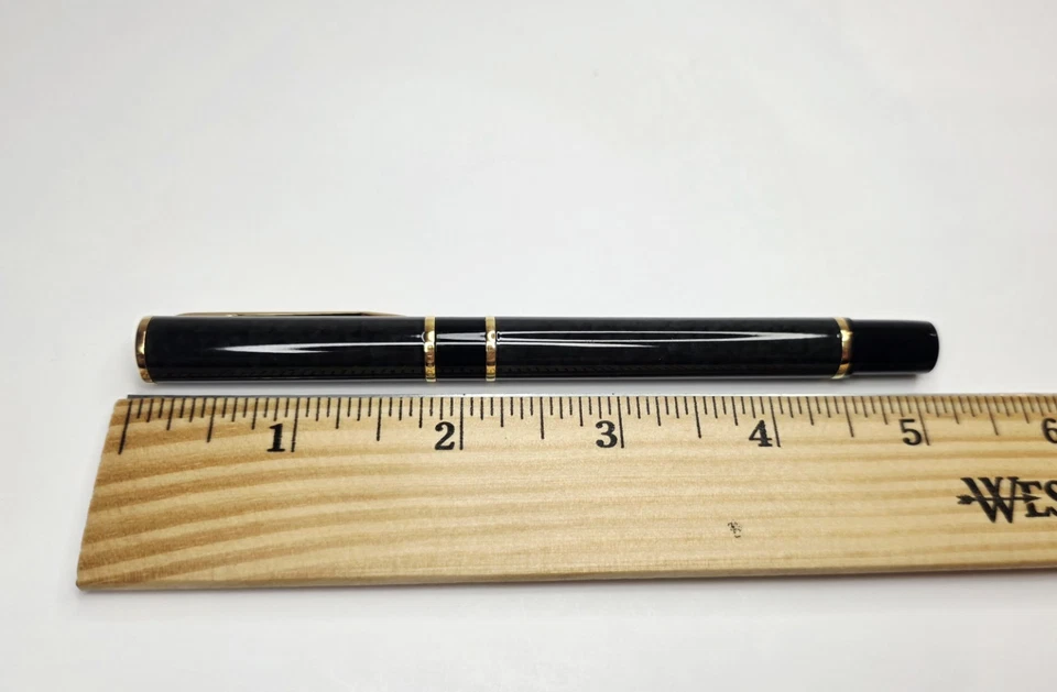 Pluma Estilográfica Waterman Laureat - Mármol Verde Oscuro con Plumín Medio Chapado en Oro + Borde Foto 4 de 4