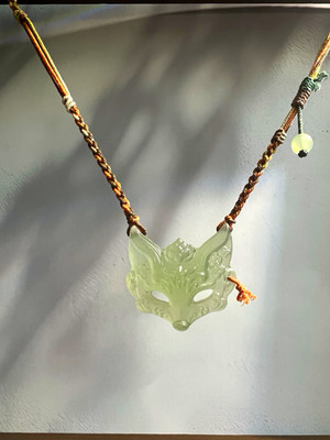 Natural sleeve jade fox mask pendant necklace