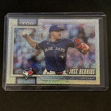 🔥Jose Berrios 2026 Topps Series 1 #272 Sandglitter Toronto Blue Jays