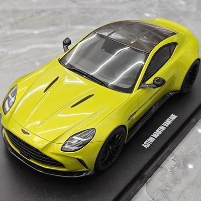 GT Spirit Aston Martin VANTAGE Limited Edition Resin Car Model 1