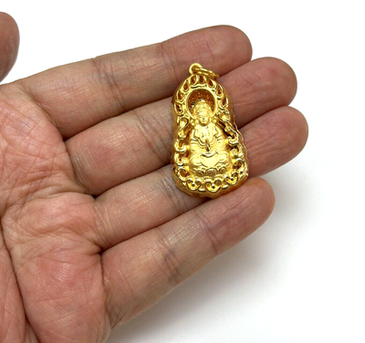 Pendentif Bouddha en or jaune massif 24 carats porte-bonheur