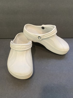 white crocs no holes