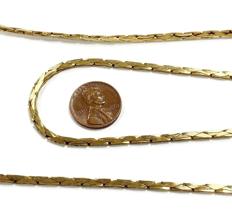 3 Feet Vintage Japanese Solid Brass 2.5mm. Polished Cobra Chain D279 - Image 3 of 4