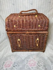 Wicker Basket Box Jewelry Keepsake Storage Chest 10"