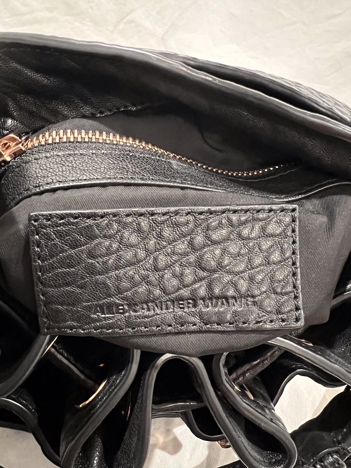 Borsa a tracolla ALEXANDER WANG in pelle ciottolata nera Rocco Diego con borchie
