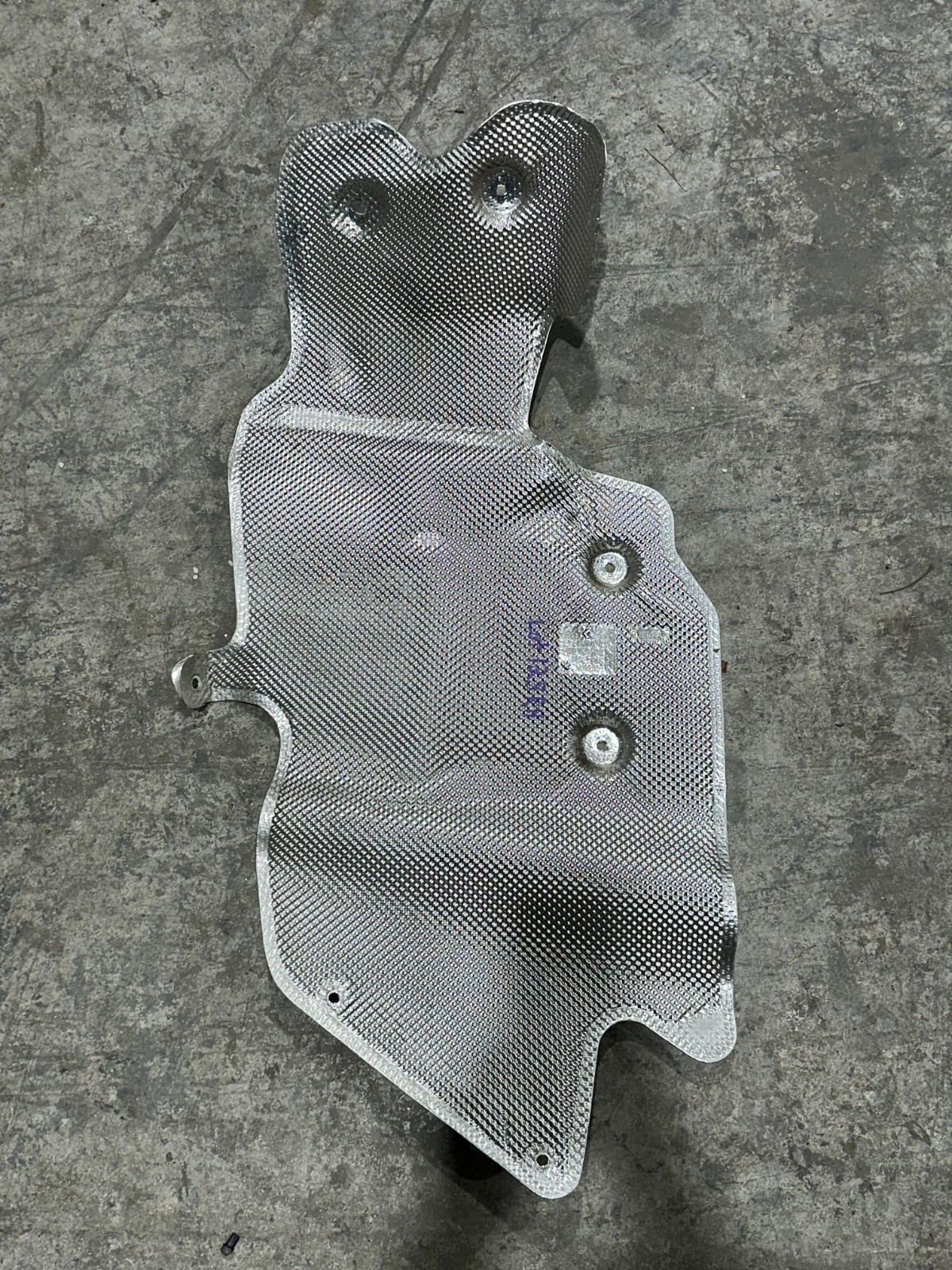 Audi R8 2017 RIGHT Exhaust heat shield P/N 4S0825733