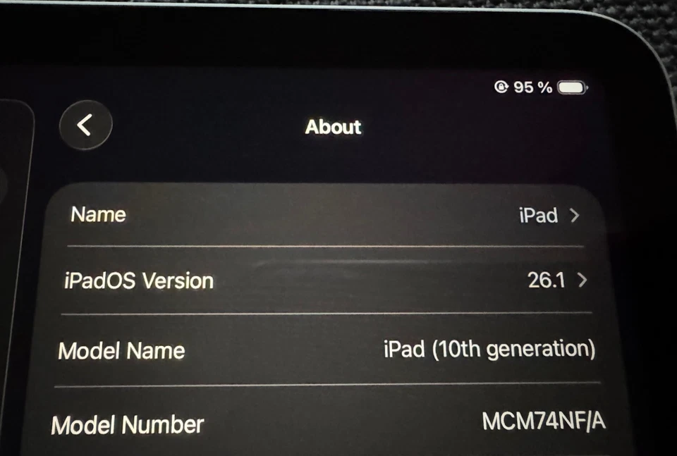 Apple iPad 10. Generation 2022 - 64GB (Wi-Fi) - Silber - mit OVP - Bild 4 von 4