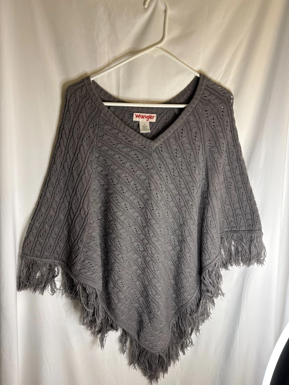 Wrangler ladies gray sweater Poncho fringe sz M cable knit
Opens in a new window or tab