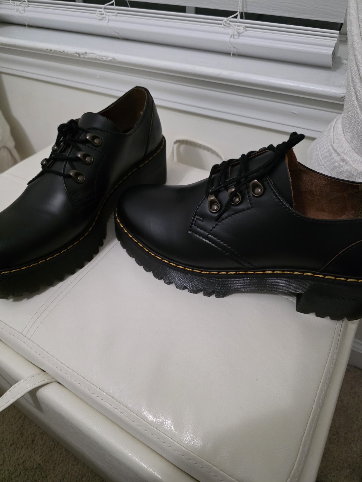 Dr. Martens Leather Platform Women's Shoes - Black - Size 11 image 2
