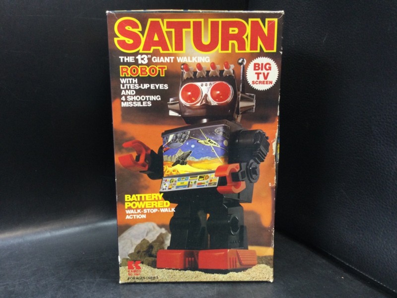 VTG Saturn 13" Walking Robot Big TV Screen Battery Powered NEW IN BOX Kamco