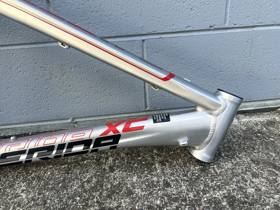 Cuadro MERIDA Matts TFS 800 46 cm aleación bicicleta de montaña freno de disco 26 pulgadas Foto 4 de 4