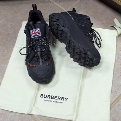 Burberry Arthur Black Low Top Sneakers Union Jack Patch Lace Up Rubber Sole